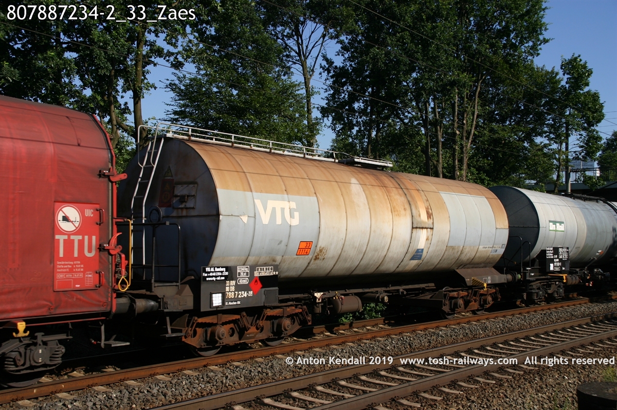 807887234-2_33_Zaes.jpg